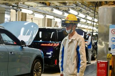 東風(fēng)汽車(chē)集團(tuán)6家工廠獲評(píng)湖北省級(jí)5G全連接工廠，十堰4家領(lǐng)銜智能制造升級(jí)